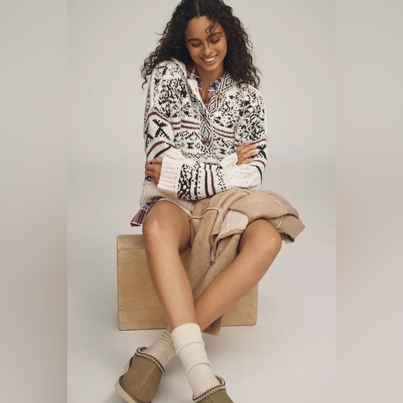 NWT! Anthropologie Ivory and Black Pilcro Relaxed Hooded Sweater - Size XS 🍟 - Picture 2 of 16